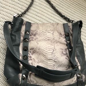 Be&D shoulder bag